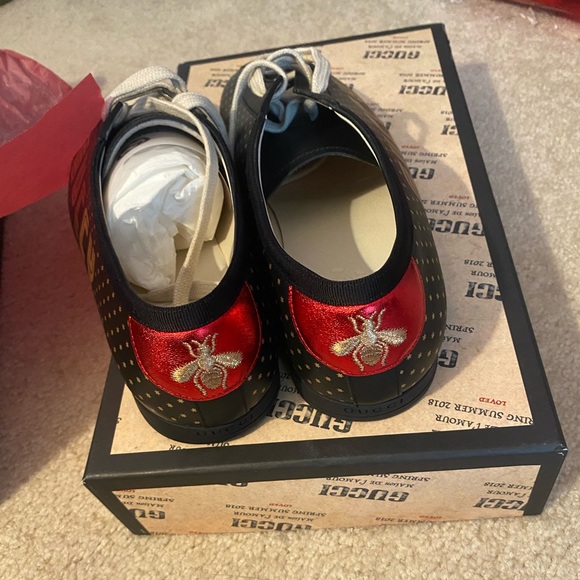 Gucci Black and Gold Men's Sneakers
Matching numbers on shoe and box - Picture 8 of 11